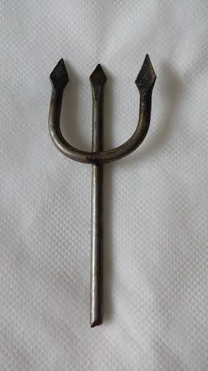 Garfo de Pomba Gira